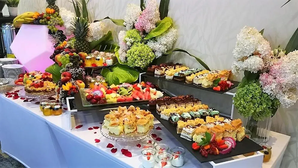 Green Garden Hotel Raszyn