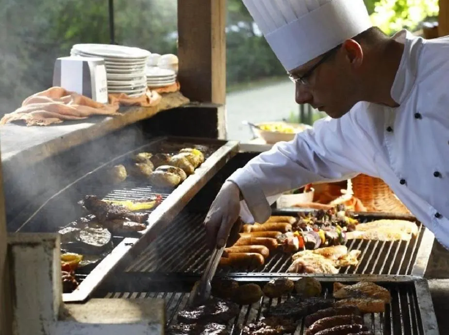 Vakantiepark Green GardenHotel Raszyn